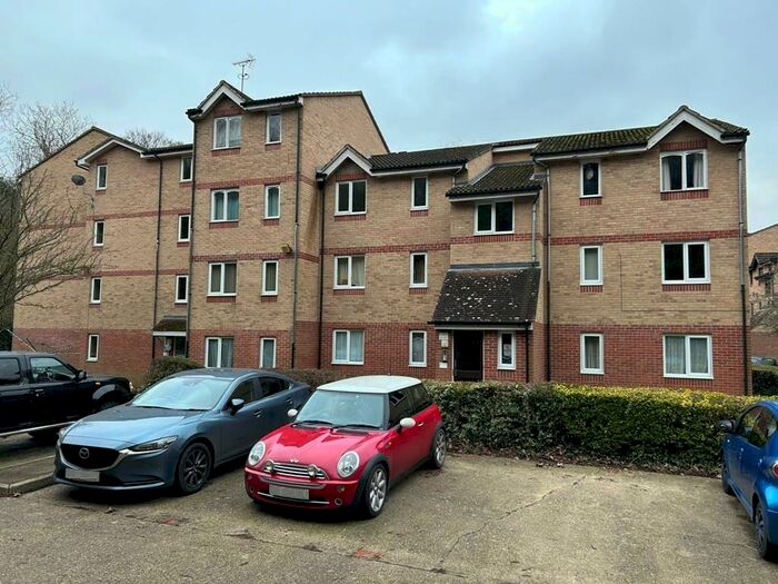 2 Bedroom Flat To Rent In Lucas Road, Sudbury, CO10