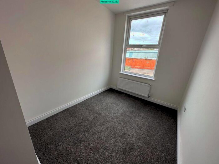 Flat To Rent In Flat, Manchester Road, Rochdale, OL11