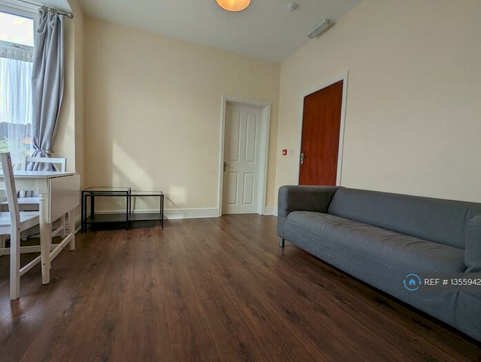 1 Bedroom Flat To Rent In Robin Hood Lane, Birmingham, B28