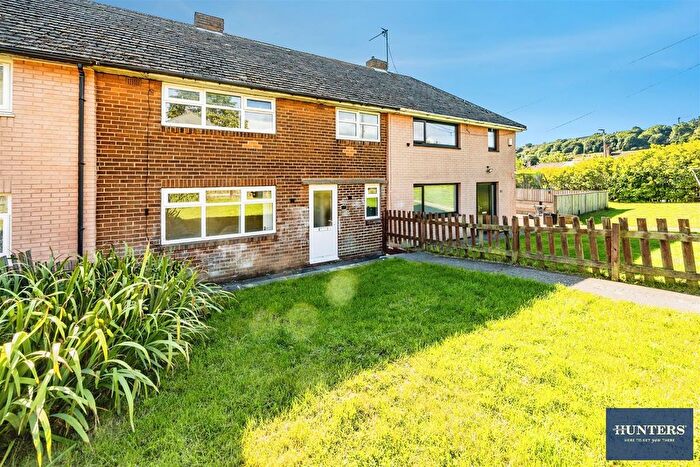 3 Bedroom Terraced House For Sale In Woodbrook Place Mixenden, Halifax, HX2