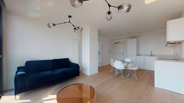 1 Bedroom Flat To Rent In Highgate Hill, London, N19