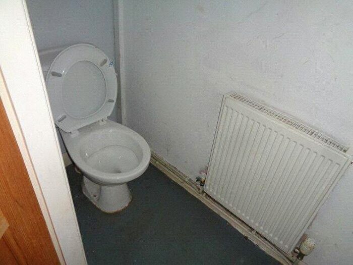 3 Bedroom End Of Terrace House For Sale In Caledonian Drive, Eccles, Manchester, Greater Manchester, M30