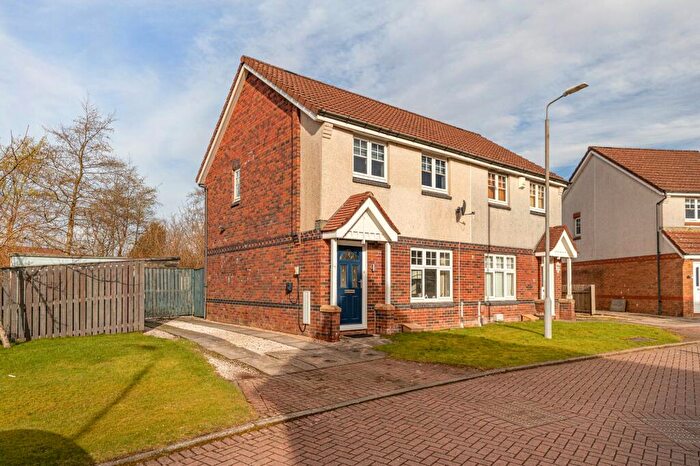 3 Bedroom Semi Detached House For Sale In Kiloran Place, Newton Mearns, Glasgow, G77