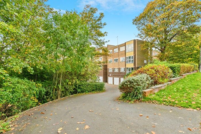 2 Bedroom Flat For Sale In Manchester Road, Bury, Greater Manchester, BL9