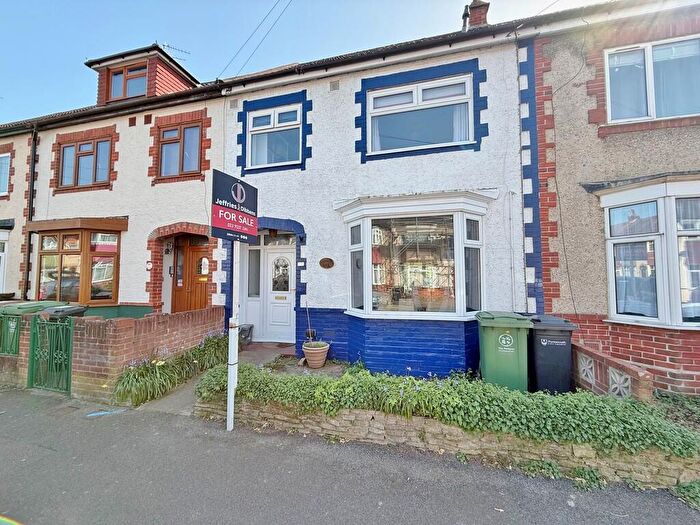 3 Bedroom Terraced House For Sale In Rosebery Avenue, Drayton, PO6