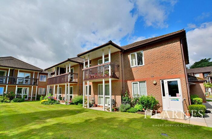 1 Bedroom Property For Sale In Fernlea Avenue, Ferndown, BH22