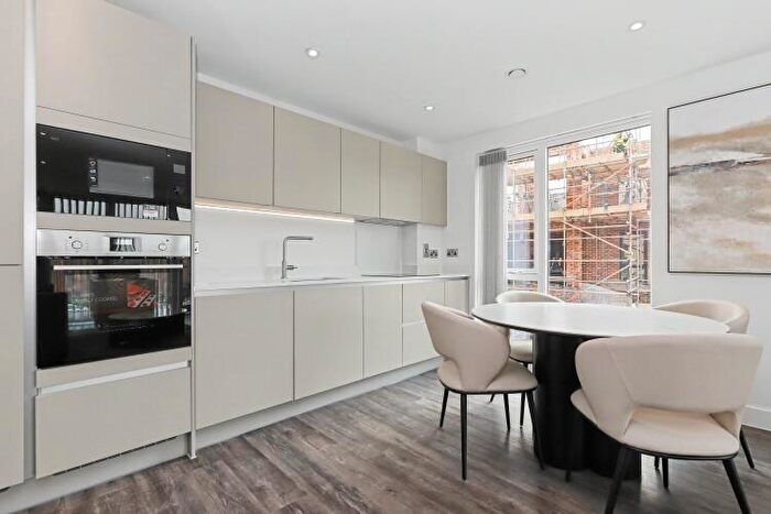 2 Bedroom Apartment To Rent In Munda Way Oxford, OX2