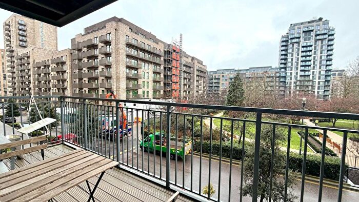 2 Bedroom Apartment To Rent In Beaufort Square, London, NW9