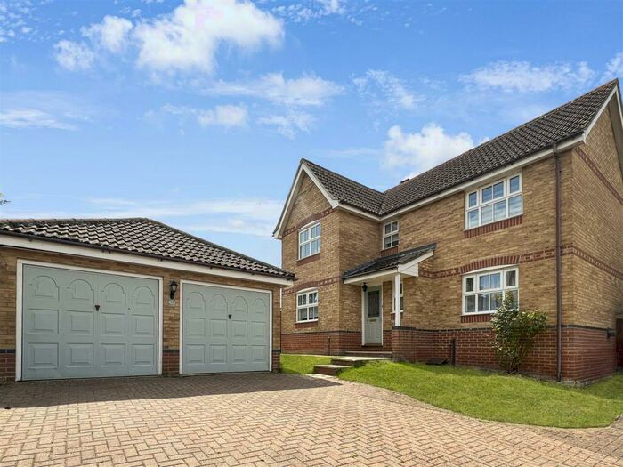 4 Bedroom Detached House To Rent In Highfields, Halstead, CO9