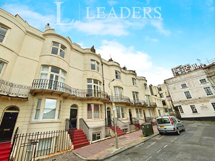 1 Bedroom Flat To Rent In Regency Square, Brighton, BN1