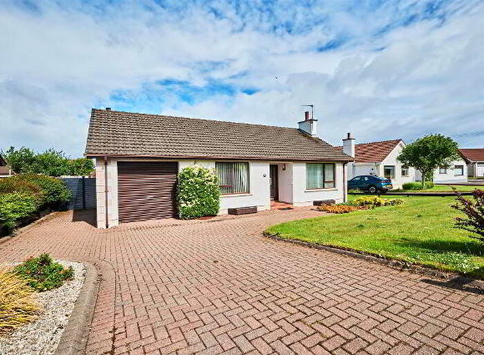 4 Bedroom Detached Bungalows For Sale In Mill Road, Portstewart, BT55