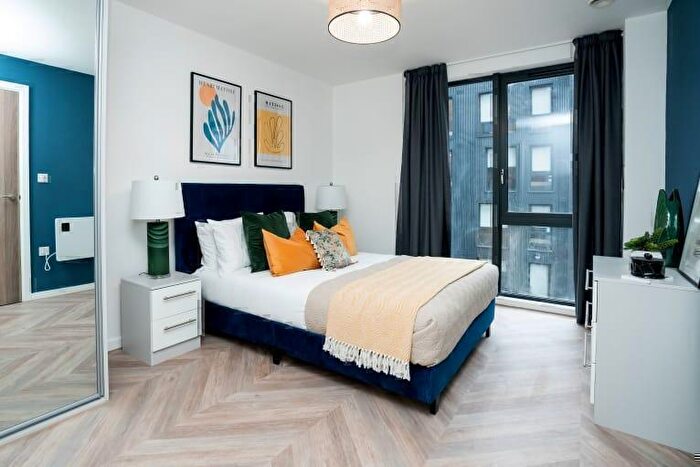 1 Bedroom Apartment To Rent In Loxley Heights, Rockingham Street, Sheffield, S1