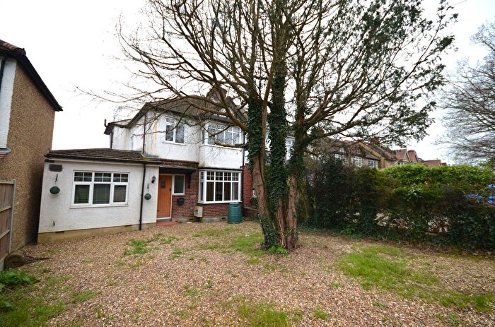 4 Bedroom Semi-Detached House To Rent In Elms Road, Harrow Weald, HA3