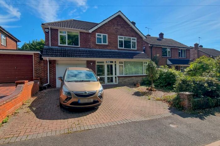 4 Bedroom Detached House To Rent In Chandlers Ford, SO53