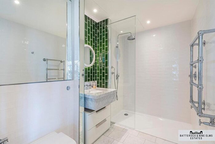 2 Bedroom Apartment To Rent In Capital Building, Embassy Gardens, SW11