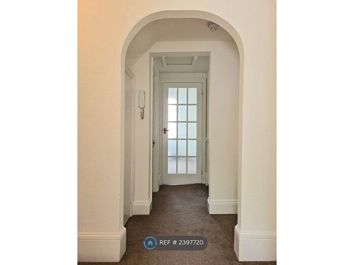 1 Bedroom Flat To Rent In Brunswick Road, Hove, BN3