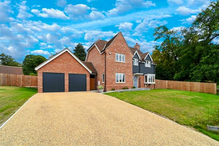 5 Bedroom Detached House For Sale In Bailey Gardens, Brantham, CO11
