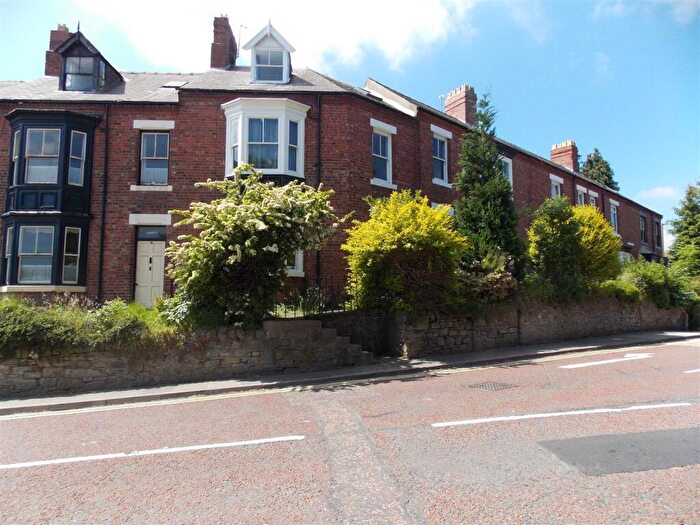 6 Bedroom House To Rent In Palatine View, Durham, DH1