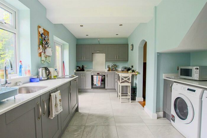 3 Bedroom Semi-Detached House To Rent In Radcliffe Park Road, Salford, M6