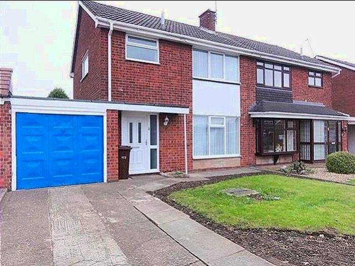 3 Bedroom Semi-Detached House To Rent In Silverton Way, Wednesfield, Wolverhampton, WV11