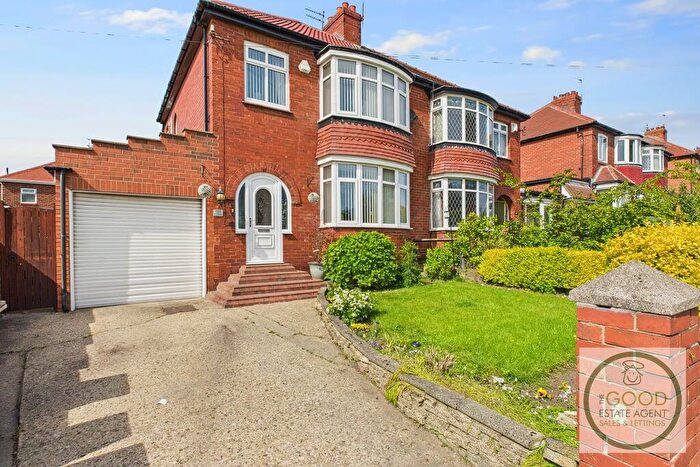 3 Bedroom Semi-Detached House For Sale In The Broadway, Sunderland, SR4