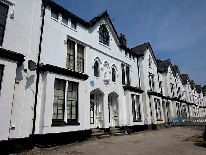 2 Bedroom Flat To Rent In Daisy Bank Road, Manchester, M14