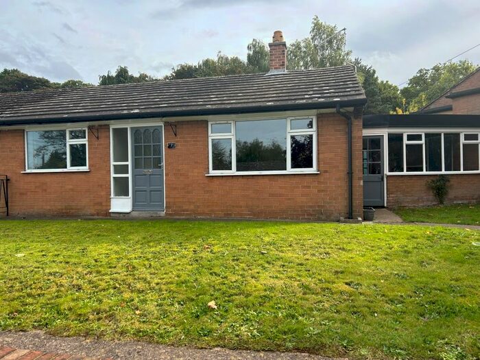 Houses for sale in Turfmoor, Shropshire