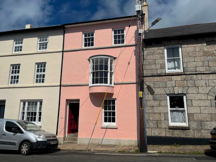 4 Bedroom Terraced House To Rent In Chapel Street, St Just, TR19