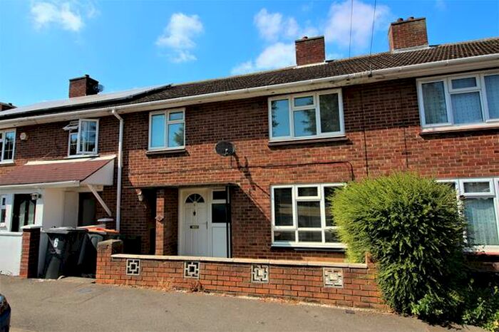 4 Bedroom Terraced House To Rent In Elliott Crescent, Bedford, MK41