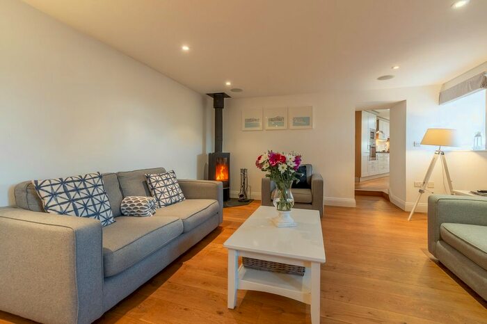 2 Bedroom Barn Conversion To Rent In Gonwin Manor Drive, Carbis Bay, TR26
