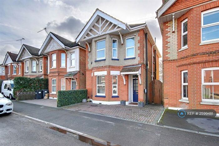 4 Bedroom Detached House To Rent In Hankinson Road, Bournemouth, BH9