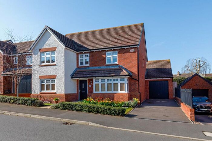 4 Bedroom Detached House For Sale In Bloxham Way, Radford Semele, Leamington Spa, CV31