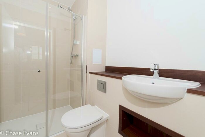 2 Bedroom Apartment To Rent In Norlem Court, Greenland Place, Surrey Quays, SE8
