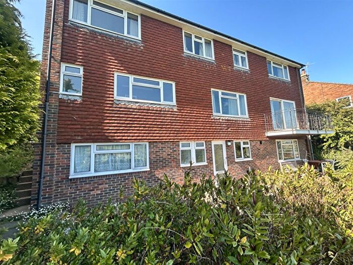 1 Bedroom Flat To Rent In Pashley Road, Eastbourne, BN20