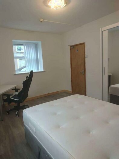 4 Bedroom House To Rent In Spring Terrace, SA1