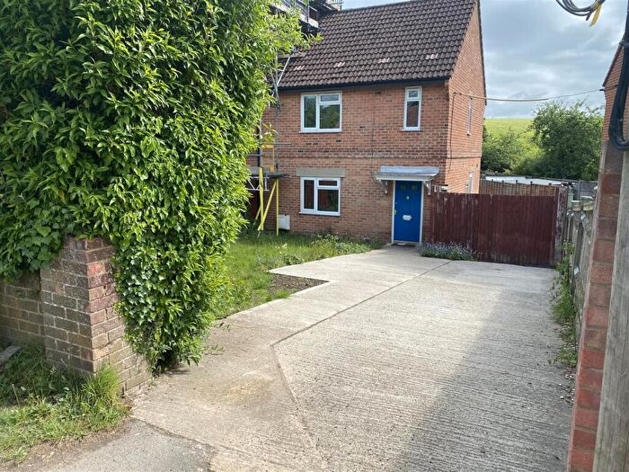 3 Bedroom Semi-Detached House For Sale In Peppard Road, Sonning Common, Reading, RG4