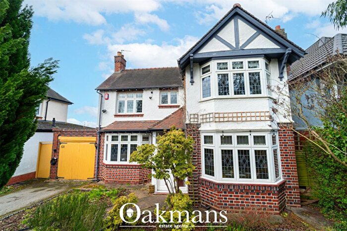 3 Bedroom Detached House For Sale In Bristol Road South, Northfield, Birmingham, West Midlands, B31
