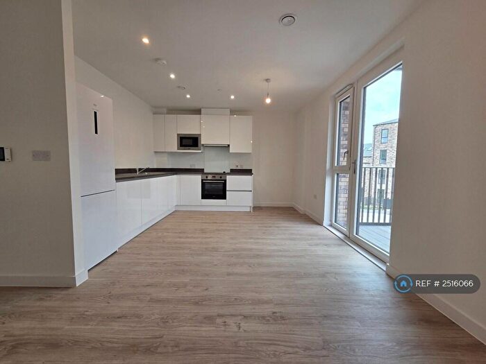 2 Bedroom Flat To Rent In Griffiths Close, Birmingham, B12