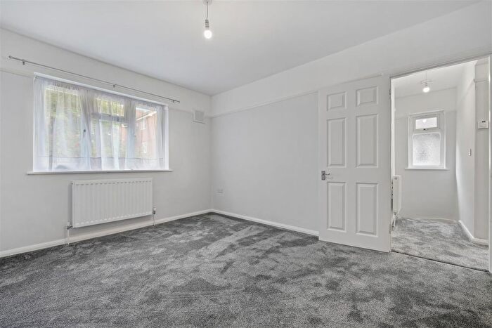 2 Bedroom Flat To Rent In Riverside Gardens, Wembley, HA0