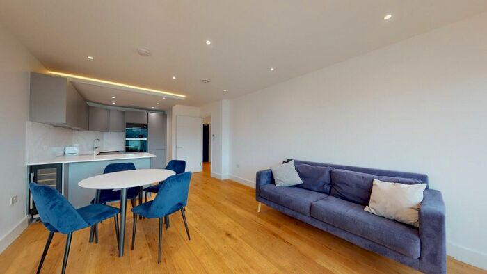 1 Bedroom Flat To Rent In New Horizons Court, Brentford, TW8