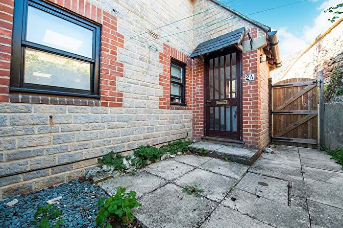 1 Bedroom Flat To Rent In Lechlade Road, Faringdon, SN7