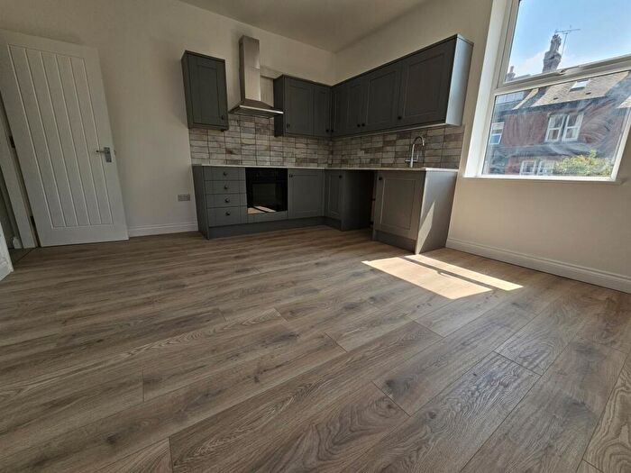 1 Bedroom House To Rent In Middle -Abbey Road, Leeds, LS5