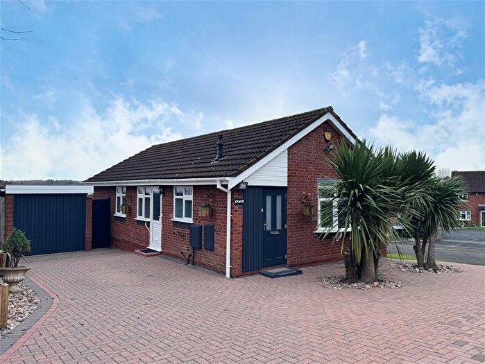 3 Bedroom Detached Bungalow For Sale In Foxford Close, Wylde Green, Sutton Coldfield, B72