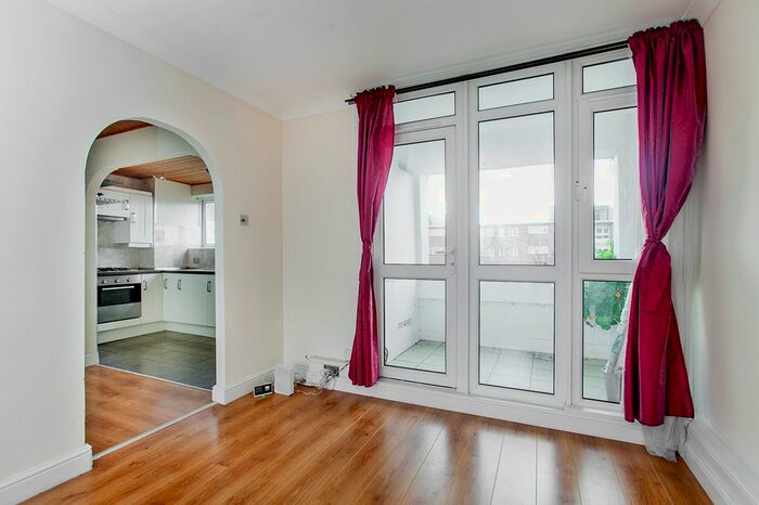 2 Bedroom Flat To Rent In Paradise Road, London, SW4