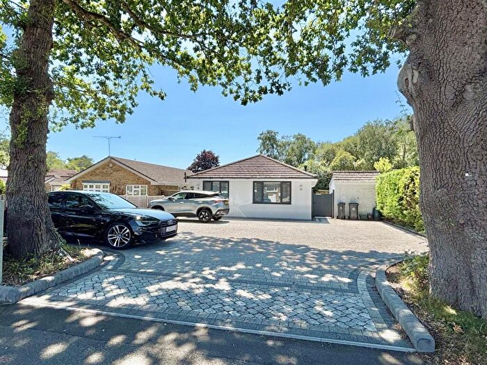 3 Bedroom Detached Bungalow For Sale In Sandy Lane, Upton, Poole, BH16
