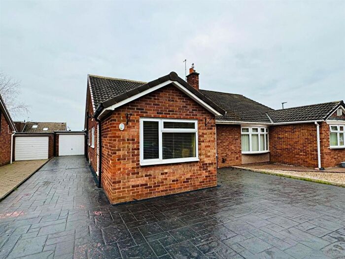 3 Bedroom Semi-Detached Bungalow To Rent In Willow Road, Dairy Lane, Houghton Le Spring, DH4