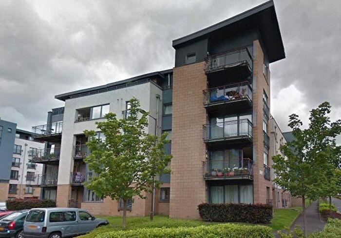 2 Bedroom Flat For Sale In East Pilton Farm, Edinburgh, Midlothian, EH5