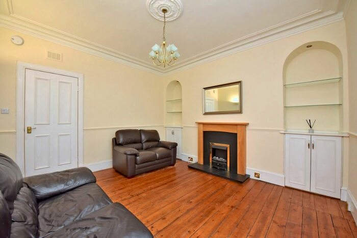 1 Bedroom Flat To Rent In Portland Street, City Centre, Aberdeen, AB11