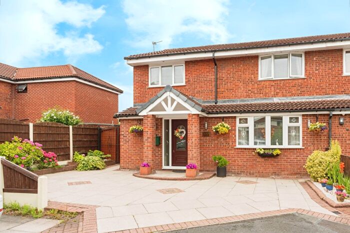 3 Bedroom Semi-Detached House For Sale In Rangemoor Close, Birchwood, Warrington, Cheshire, WA3