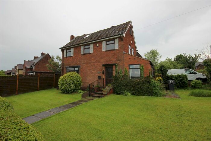5 Bedroom Semi-Detached House To Rent In St. Kenelms Road, Romsley, Halesowen, B62